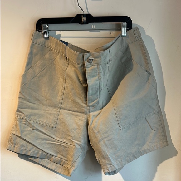 JCrew Men's Tan Shorts - Picture 1 of 5